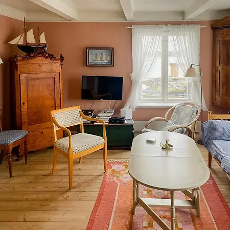 Experience History At Vestre Sandoya *